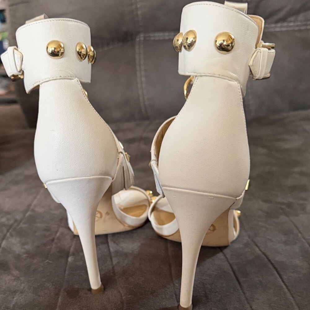 Michael Kors White Studded Ankle-Strap Heels With Gold Accents Size 6 - Picture 4 of 7